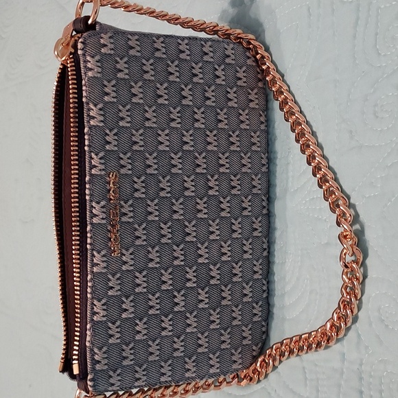 Michael Kors Jet Set Denim Pouchette - Picture 8 of 11